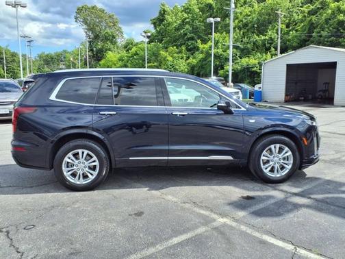 2022 Cadillac XT6 Luxury