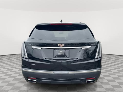 2022 Cadillac XT5 AWD Sport