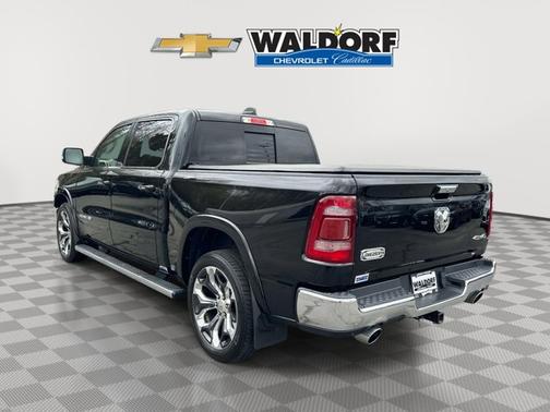 Diamond Black Crystal Pearlcoat 2019 RAM 1500 Longhorn