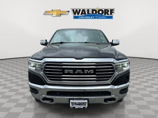 Diamond Black Crystal Pearlcoat 2019 RAM 1500 Longhorn