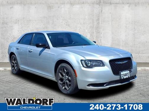2020 Chrysler 300 Touring