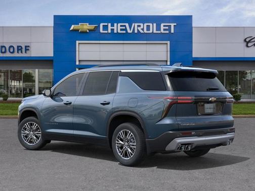 2026 Chevrolet Traverse FWD LT