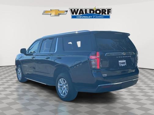 2022 Chevrolet Suburban LT