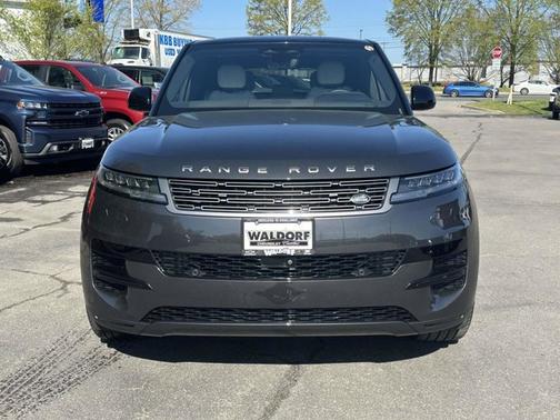 2025 Land Rover Range Rover Sport SE