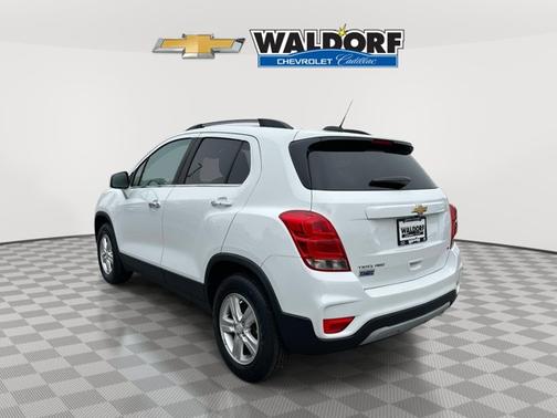 Summit White 2020 Chevrolet Trax LT