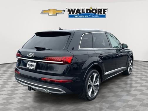 2021 Audi Q7 Premium Plus