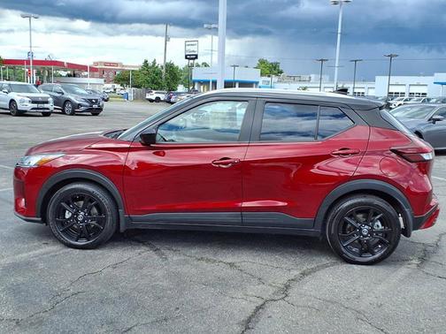 2021 Nissan Kicks SV