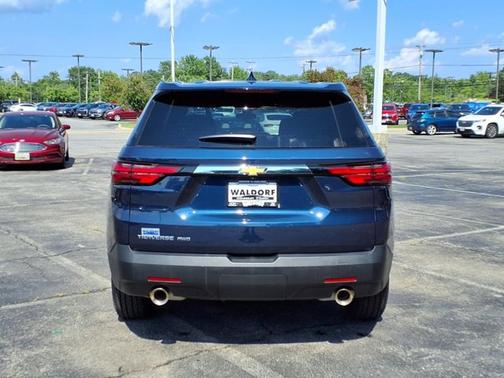 2022 Chevrolet Traverse LS