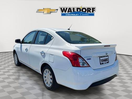 2019 Nissan Versa SV