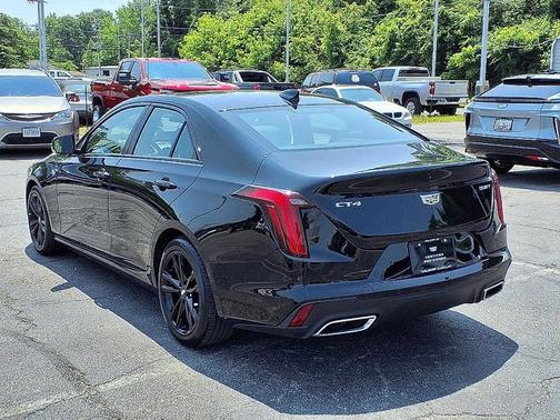 2023 Cadillac CT4 Luxury