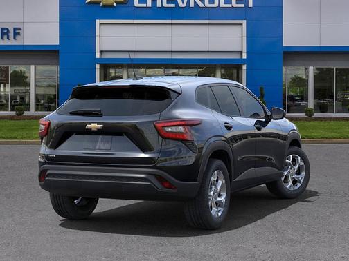 2025 Chevrolet Trax LS