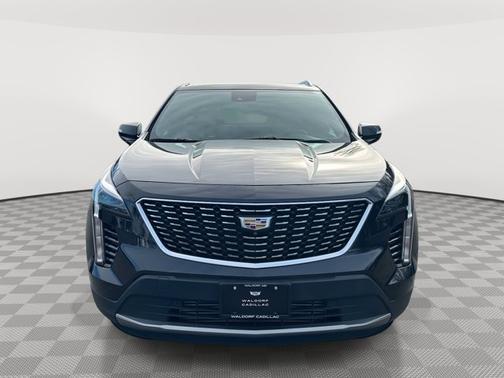 2022 Cadillac XT4 AWD Premium Luxury
