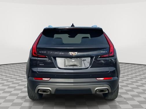 2022 Cadillac XT4 AWD Premium Luxury