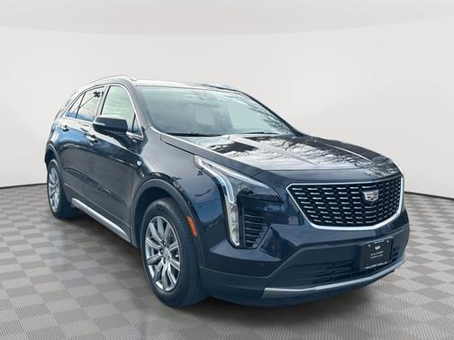 2022 Cadillac XT4 AWD Premium Luxury