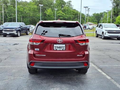2019 Toyota Highlander SE