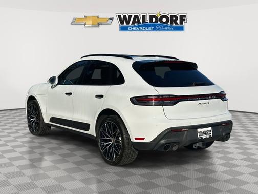 2022 Porsche Macan S