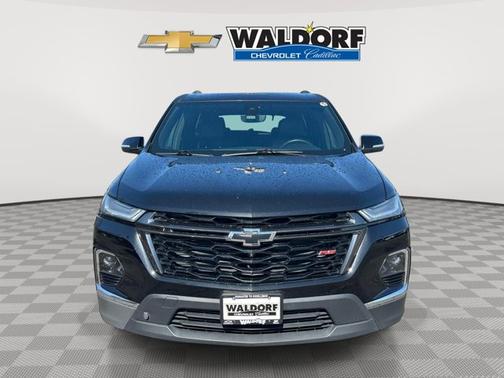 Mosaic Black Metallic 2022 Chevrolet Traverse RS