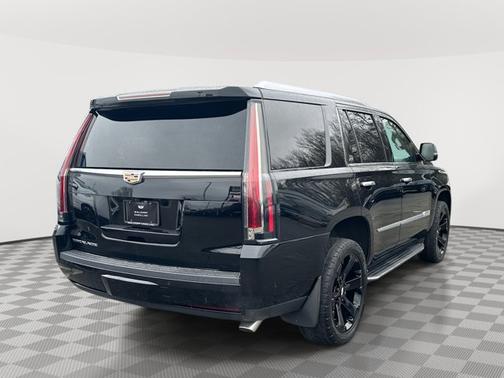 2020 Cadillac Escalade Luxury