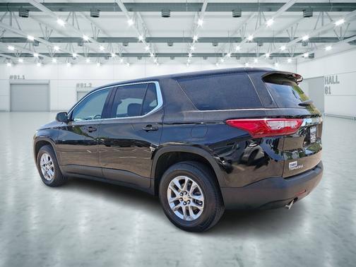 2021 Chevrolet Traverse LS