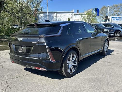 Stellar Black Metallic 2024 Cadillac LYRIQ Tech