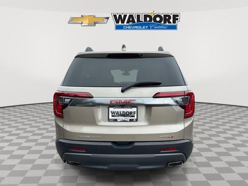 Light Stone Metallic 2022 GMC Acadia AT4