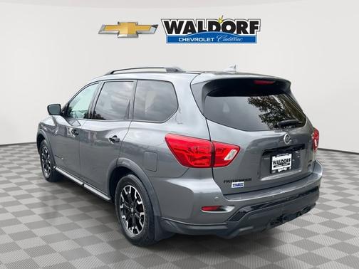 2020 Nissan Pathfinder SL