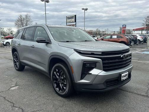 Sterling Gray Metallic 2024 Chevrolet Traverse AWD LS