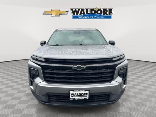 Sterling Gray Metallic 2024 Chevrolet Traverse AWD LS