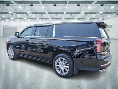 2021 Chevrolet Suburban High Country