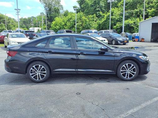 2024 Volkswagen Jetta Sport