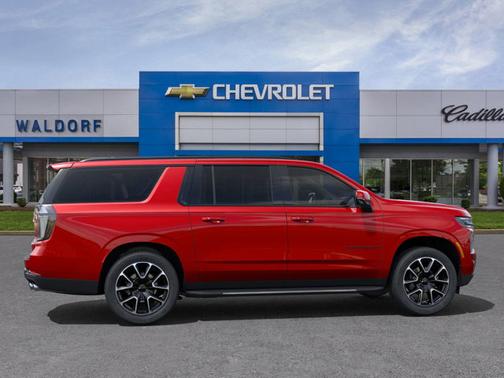 2025 Chevrolet Suburban RST