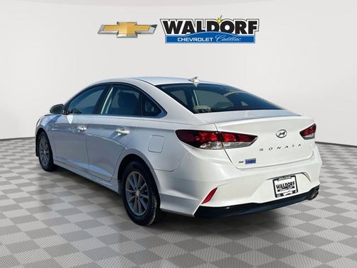 2018 Hyundai SONATA SE