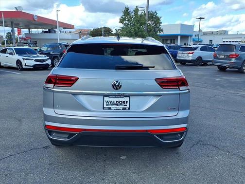 2022 Volkswagen Atlas Cross Sport 2.0T SE