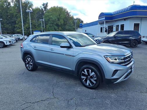 2022 Volkswagen Atlas Cross Sport 2.0T SE