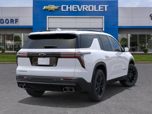2026 Chevrolet Traverse FWD LT