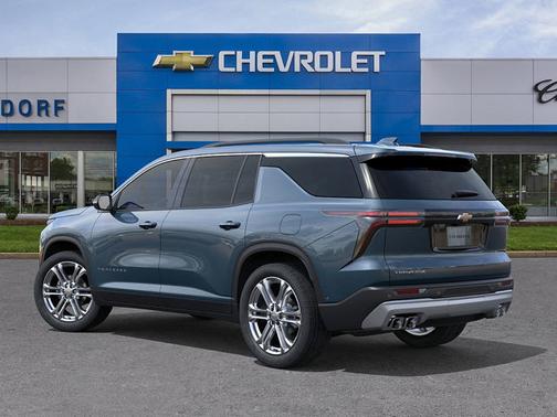 2025 Chevrolet Traverse FWD LT
