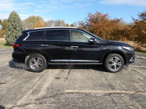 2017 INFINITI QX60 Base