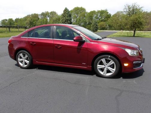 Maroon 2016 Chevrolet Cruze Limited 2LT