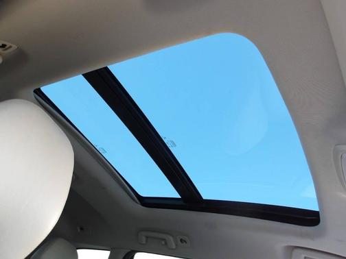 Blue 2015 Volvo XC60 T6
