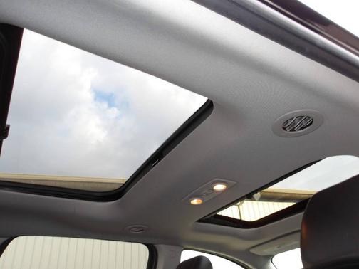 2011 Chevrolet Traverse 2LT