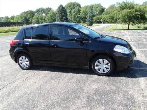 2011 Nissan Versa 1.8 S