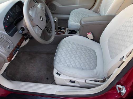 2005 Chevrolet Malibu Base