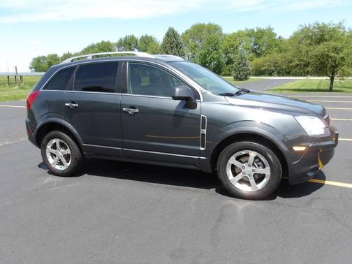 Gray 2013 Chevrolet Captiva Sport LT