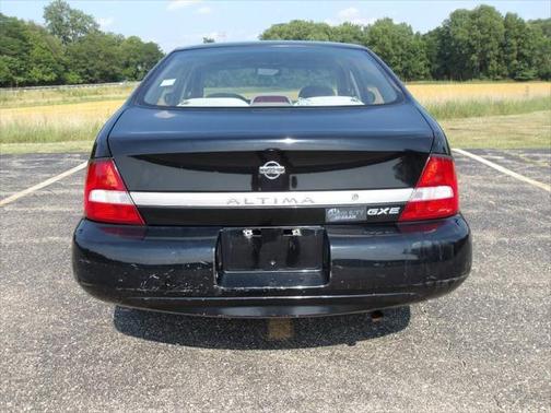 2001 Nissan Altima GXE