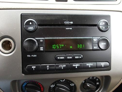 2005 Ford Focus ZX4 SES