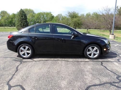 Black Granite Metallic 2015 Chevrolet Cruze 2LT