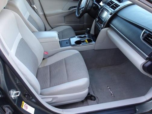 2012 Toyota Camry Hybrid XLE