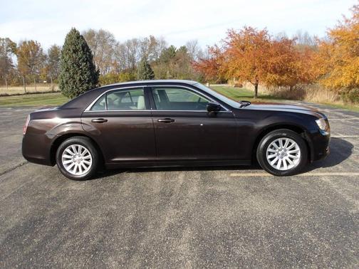 2012 Chrysler 300 S