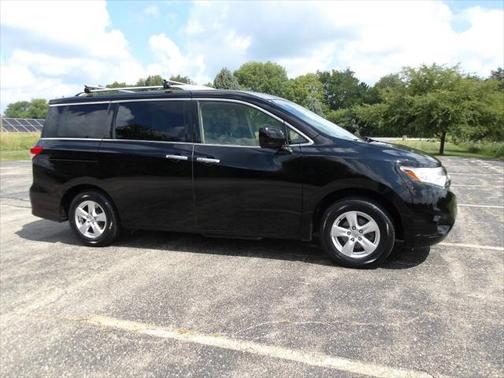 2017 Nissan Quest SV