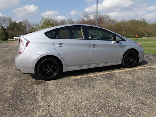 Classic Silver Metallic 2015 Toyota Prius Four